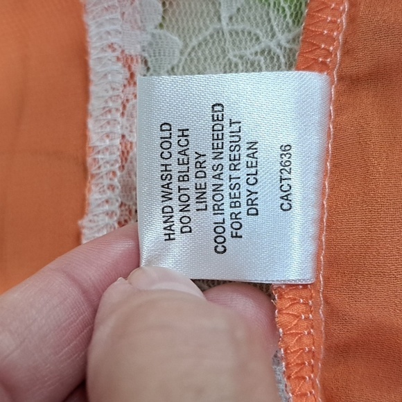 Romeo & Juliet Coutour Blouse Orange with Ivory Lace Details Size Medium - Picture 10 of 12